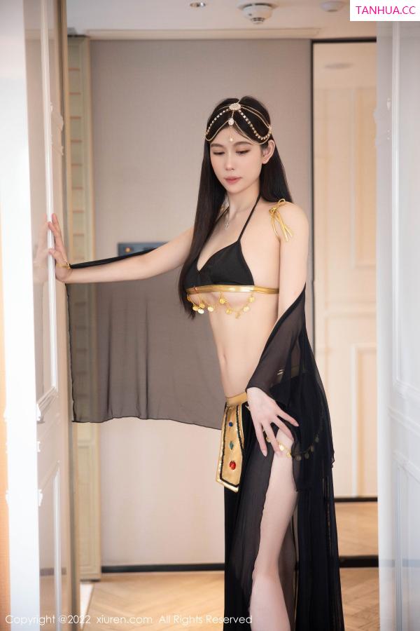 李雅柔  [XiuRen]高清写真图 2022.11.14 No.5849 李雅柔182CM 西域风情第31张图片